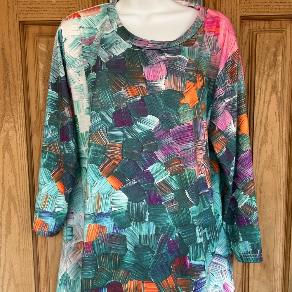 💚3/$25 Colorful Abstract Women's Top XXL